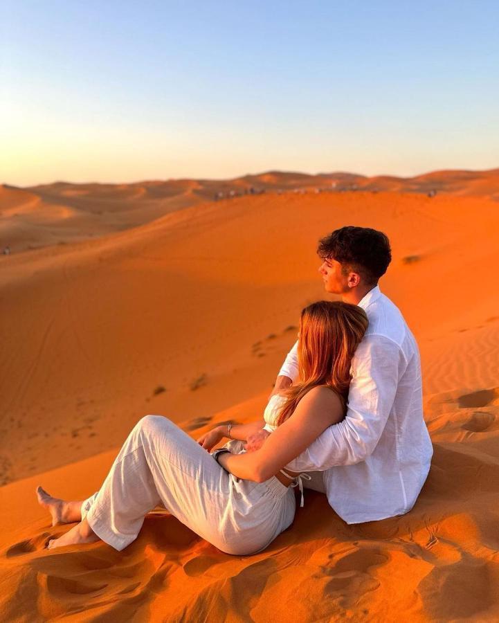 Overnight Luxury Camp Merzouga Buitenkant foto