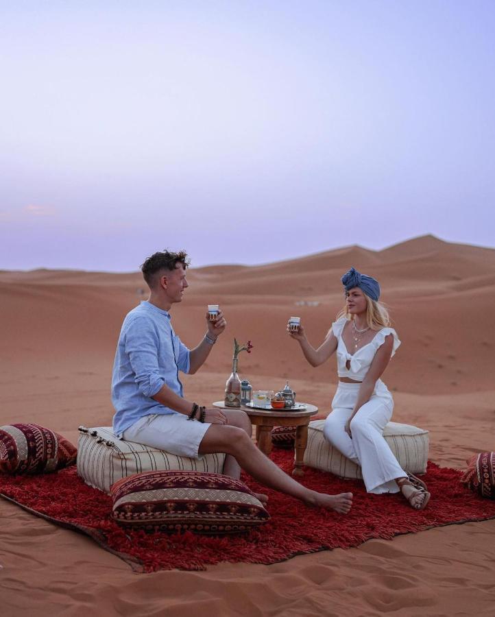 Overnight Luxury Camp Merzouga Buitenkant foto